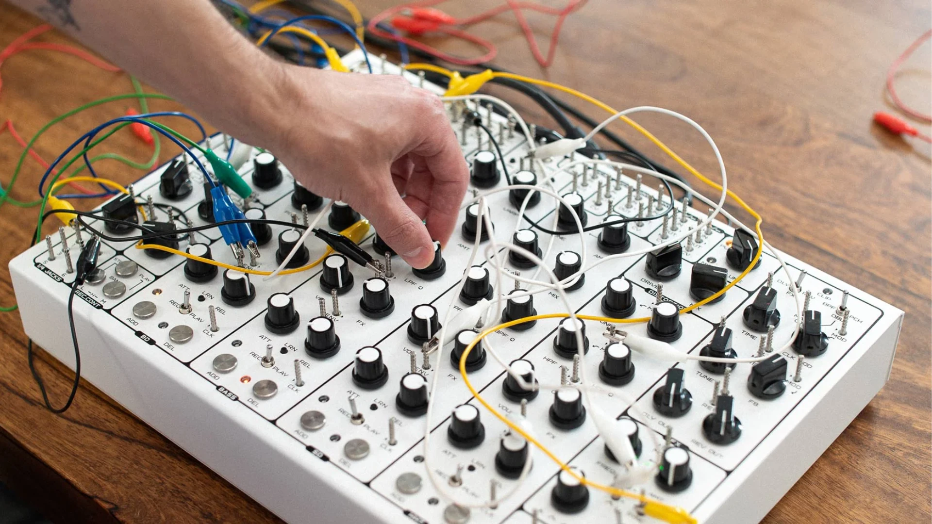 Pulsar Modular Everything Bundle 2023 音乐插件套件破解版下载 | MacPJ - 最新Mac软件与游戏破解版资源下载