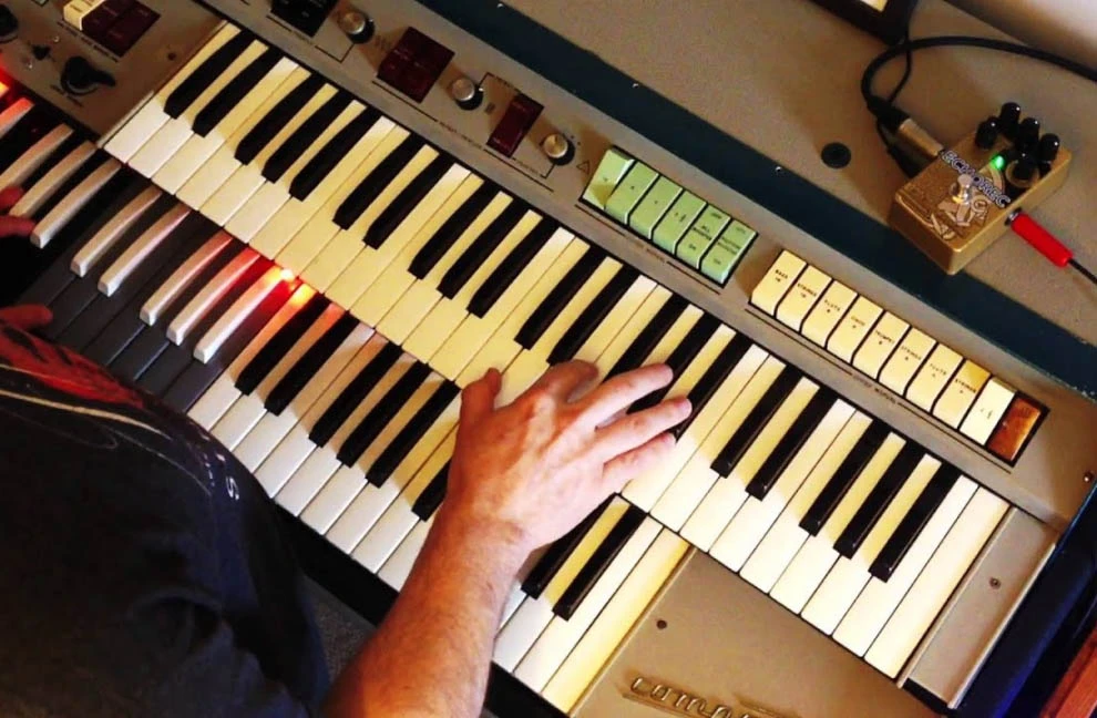 Arturia Farfisa V 1.13.2 Arturia合成器插件大合集破解版下载 | MacPJ - 最新Mac软件与游戏破解版资源下载