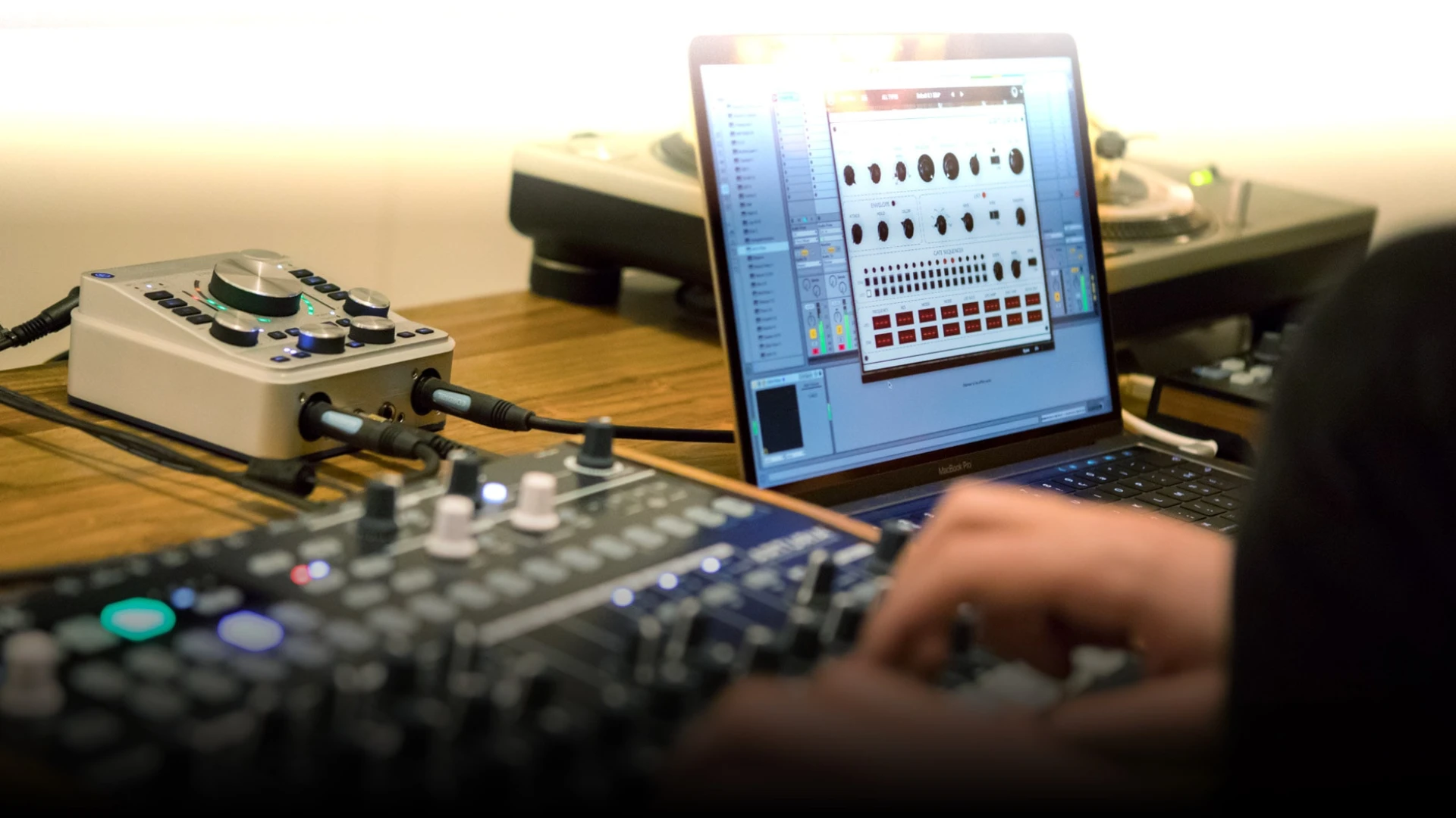 Arturia Filter SEM 1.8.0 音乐插件-模拟合成器破解版下载 | MacPJ - 最新Mac软件与游戏破解版资源下载